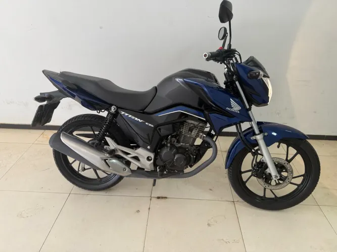 Titan 2024: uma raridade, só 2.500 km rodados!