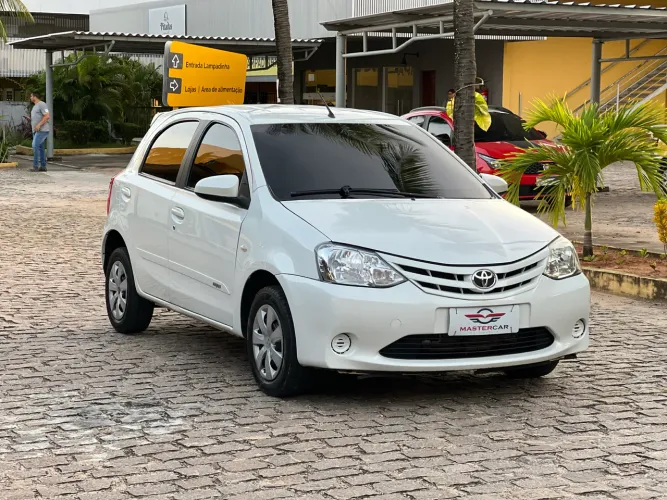 Toyota Etios X 1.3 Flex 16V 5P Mec. 2016
