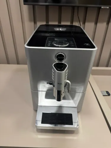 Máquina de Café Expresso em Grãos | Cappuccino