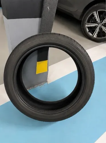 Pneu Bridgestone Potenza Run Flat 245/35 R18 88Y - Original BMW | Pouco Uso