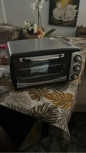 Forno elétrico 28 litros Britânia ótimo estado