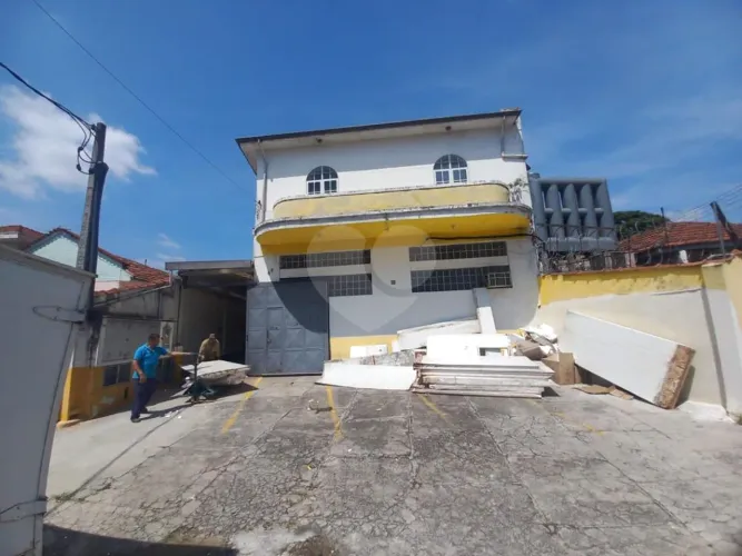 Prédio inteiro à venda em Vila moinho velho - SP