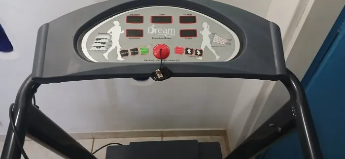 Esteira DreamFitness