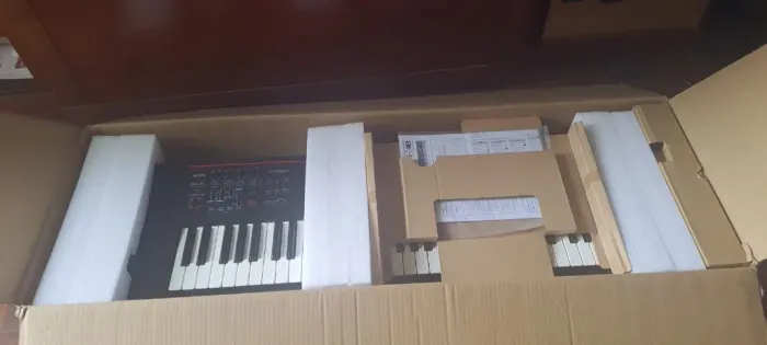 teclado roland xps 30 preto + biblioteca de timbres + capa