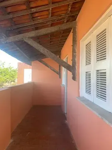 Imóvel para venda possui 462 metros quadrados com 7 quartos em Itaperi, i - Fortaleza - CE