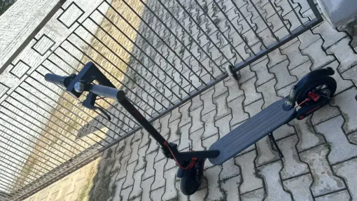 Patinete Elétrico 350w Com Amortecedor E App Gps Bateria Recarregável Dobrável Super Auton