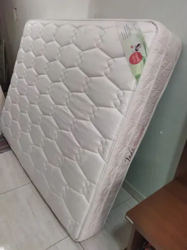 Colchão casal orthocrin muito bom aceito cartão e entrego