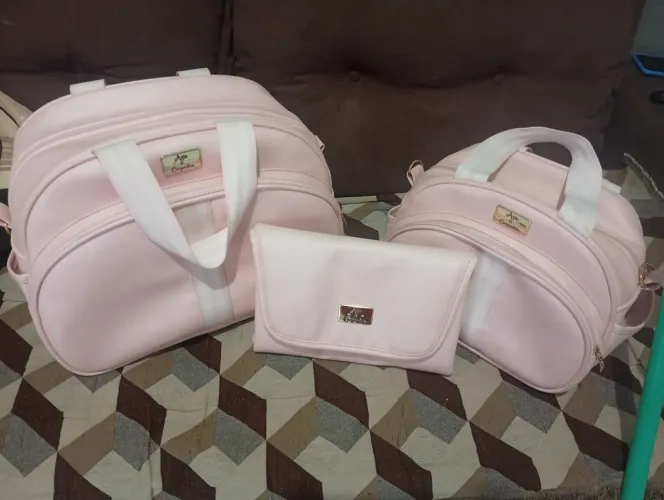 Bolsas e trocador de fraldas