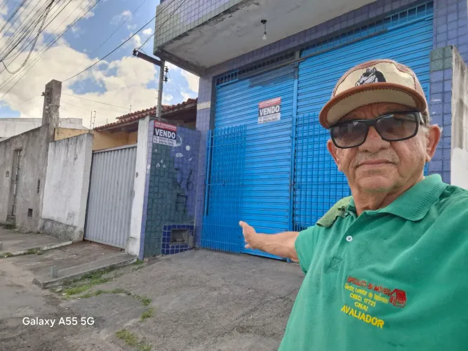 Excelente ponto comercial no Conjunto Feira X rua D