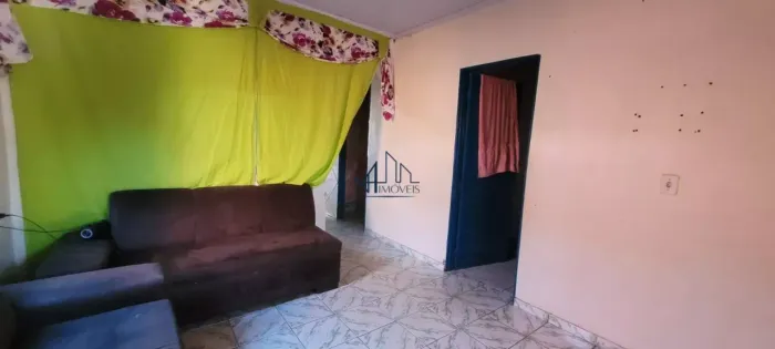 Casa c/ 2 barracões - Jardim Iracema - Aparecida de Goiânia - GO