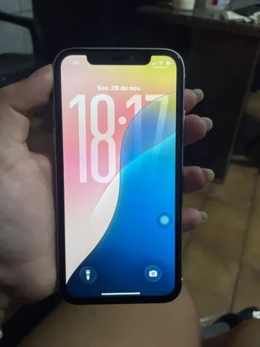 ? iPhone 11 Completo - Conservado e Pronto para Uso