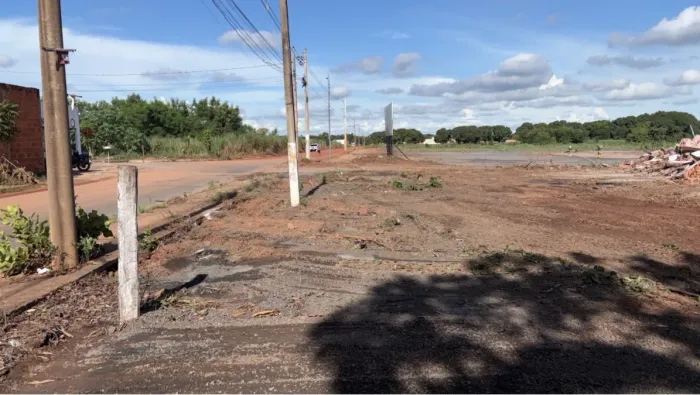 Vendo terreno no pedra 90 comercial e residencial parcelado aceito carro