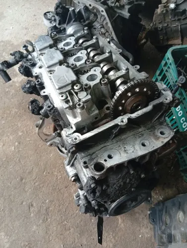 Motor fastback , pulse Strada etc 3c turbo