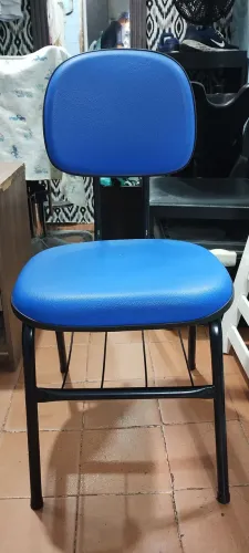 Cadeira azul semi nova $25