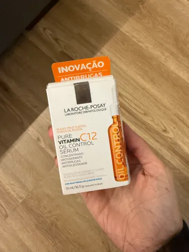 VITAMINA C LA ROCHE SKIN CARE