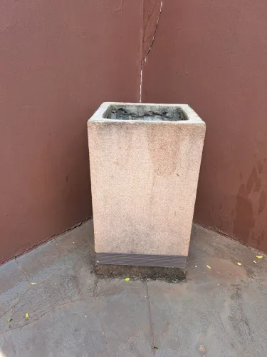 7 Vasos em concreto... preço pra ir rápido embora