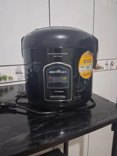 Panela de arroz pequena