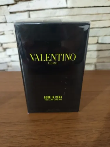 Perfume Yellow Valentino Born In Roma Eau de Toilette Masculino 100ml