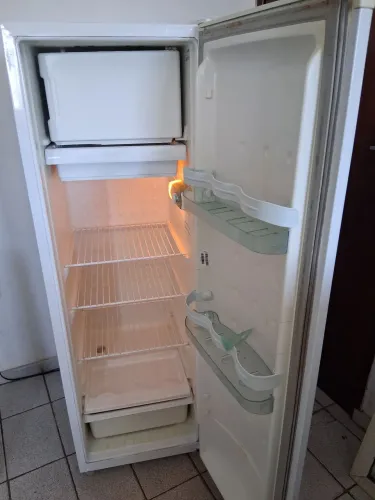 Geladeira consul