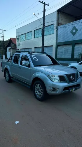 Nissan Frontier SV AT. CD 4X4 2.5 TB Dies. Aut. 2015
