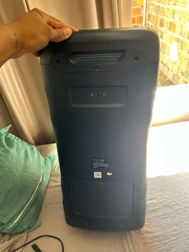? CAIXA DE SOM PULSE SP-510 Potência: 100W + 100W RMS = 200W RMS reais