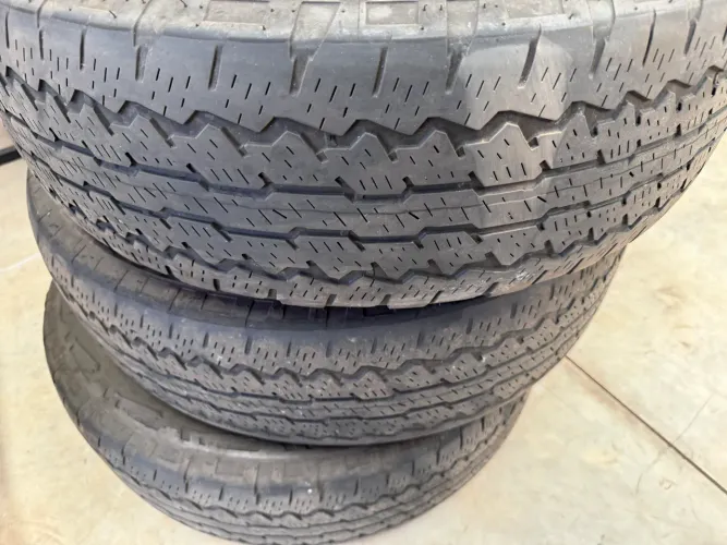 Pneu Aro 17 255/70r17 112t Dueler H/t 685 Bridgestone camionete