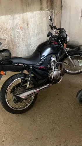 Vende-se HONDA CG FAN 125 KS 2011 - Moto completa