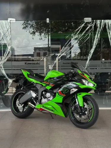 Kawasaki Ninja ZX-6R 2023