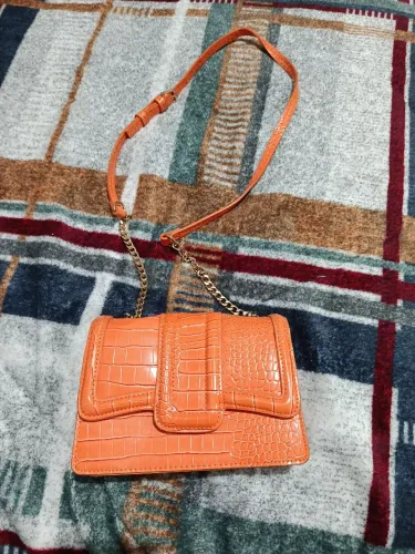 Bolsa semi nova