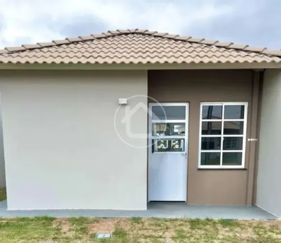 CASA CONDOMINIO IPE 2 QUARTOS E 1 BANHEIRO SOCIAL