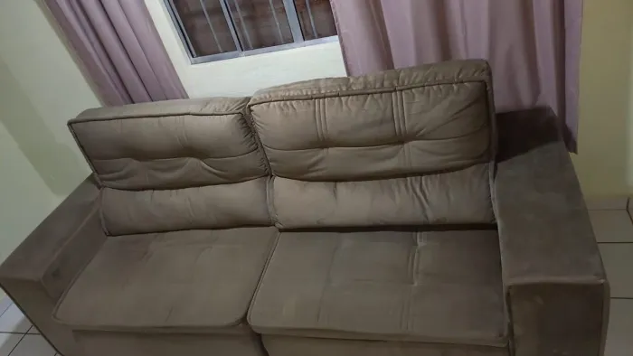 Sofá retrátil reclinável 