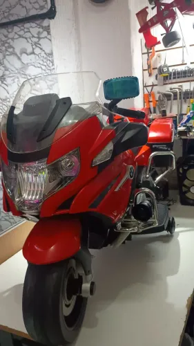Moto elétrica infantil