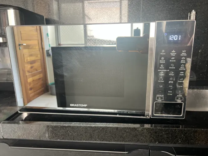 Microondas Brastemp 32L - Novinho!