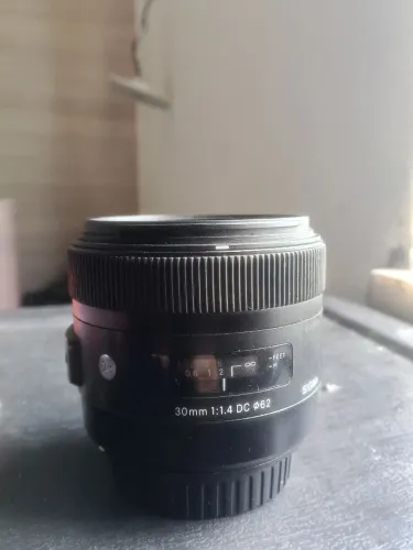 Lente Sigma 30 mm 1.4 (CANON)