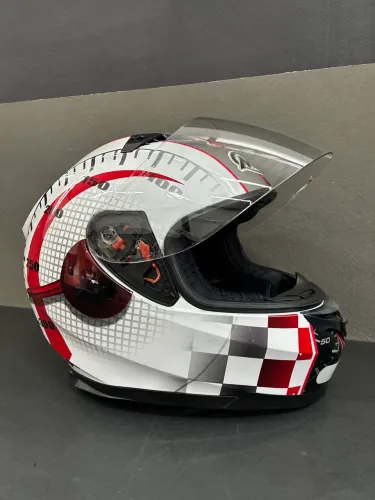 Capacete MT