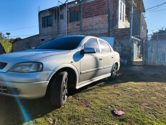 Chevrolet Astra GL Milenium 1.8 MPFI 4P 2001