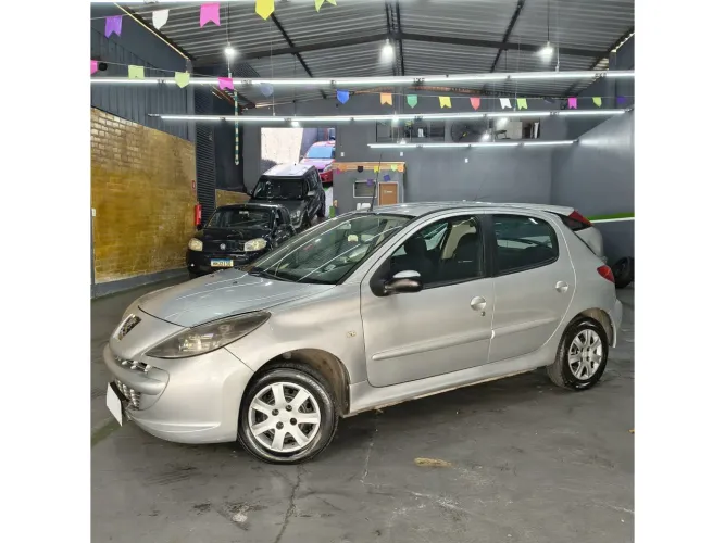 Peugeot 207 XR Sport 1.4 Flex 8V 5P 2013