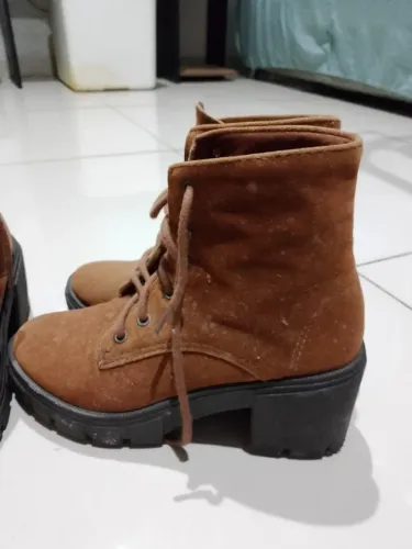 Bota estilosa