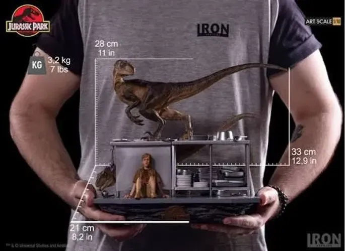 Iron Studios Jurassic Park Velociraptors in the Kitchen Diorama 1/10