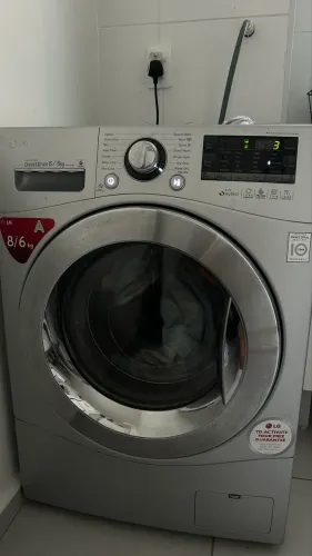 Vendo máquina lava e seca
