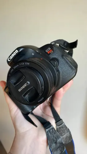 Camera Canon Rebel T5i