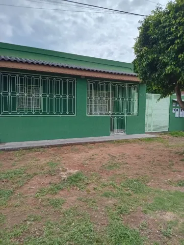 Vende-se um imóvel