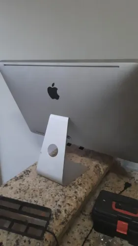 Imac 27' I5 16gb sem HD funciona mas não dá video sem a tela de vidro frontal pra ir