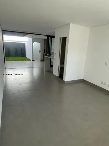 Casa para Venda em Uberlândia, Santa Rosa, 3 dormitórios, 1 suíte, 3 banheiros, 2 vagas