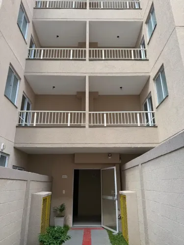 APARTAMENTO DE REPASSE NO PRIMEIRO ANDAR COM VARANDA E ÁREA DE LAZER
