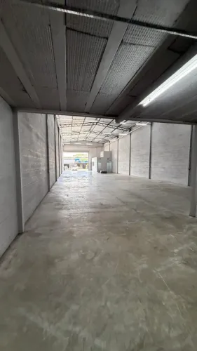 Galpão para aluguel tem 360 metros quadrados em Parque Oeste Industrial - Goiânia - GO
