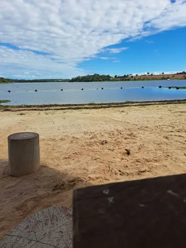 Rancho no condomínio Vilagio Colombo excelente negócio. 