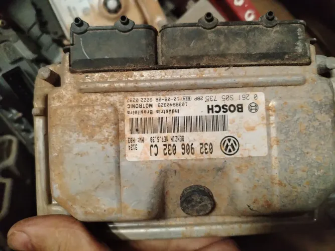 Módulo Injeção Vw G5 1.6-0261505735/032906032cj<br><br>Me7.5.30