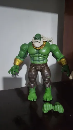 HULK MAESTRO - MARVEL LEGENDS DELUXE 