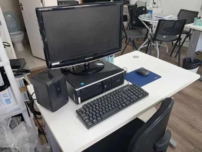 Computador  HP i3  4 Gb+ Monitor Samsung + Estabilizador - Pronto para uso - 2 unidades